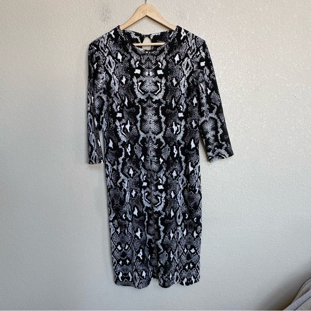 J. McLaughlin Black White Snakeskin‎ Print 3/4 Sheath Dress Large Knee Length - Picture 2 of 8